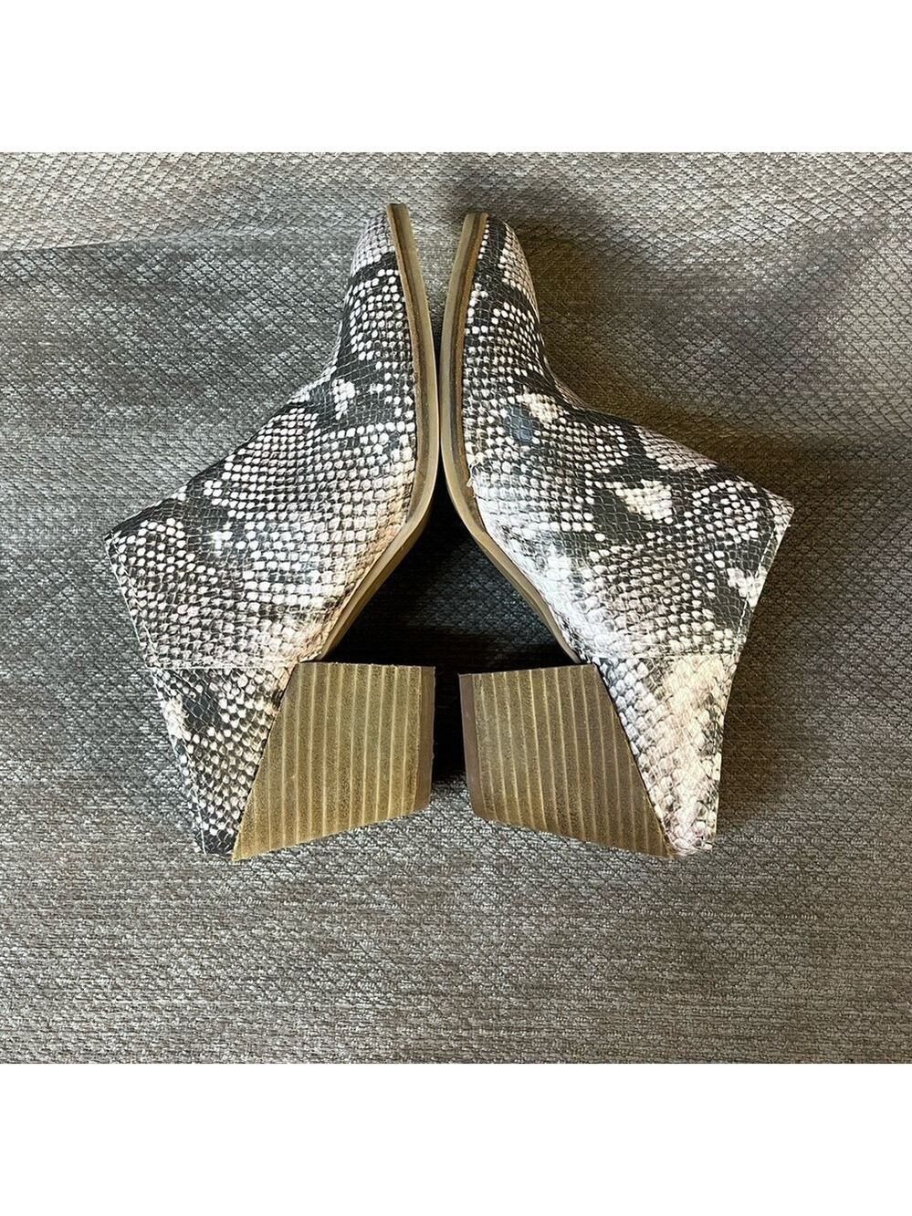 Dolce Vita Roya Slip Boot Snake Print Mules size 7.5. EUC - Picture 5 of 10
